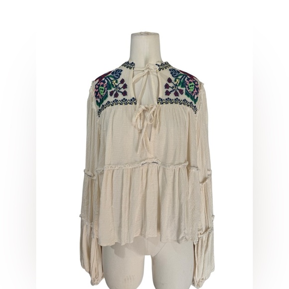 Free People Blouse Women White Vivid Floral Embroidered Atlas Clouds Boho Hippie - Picture 5 of 8